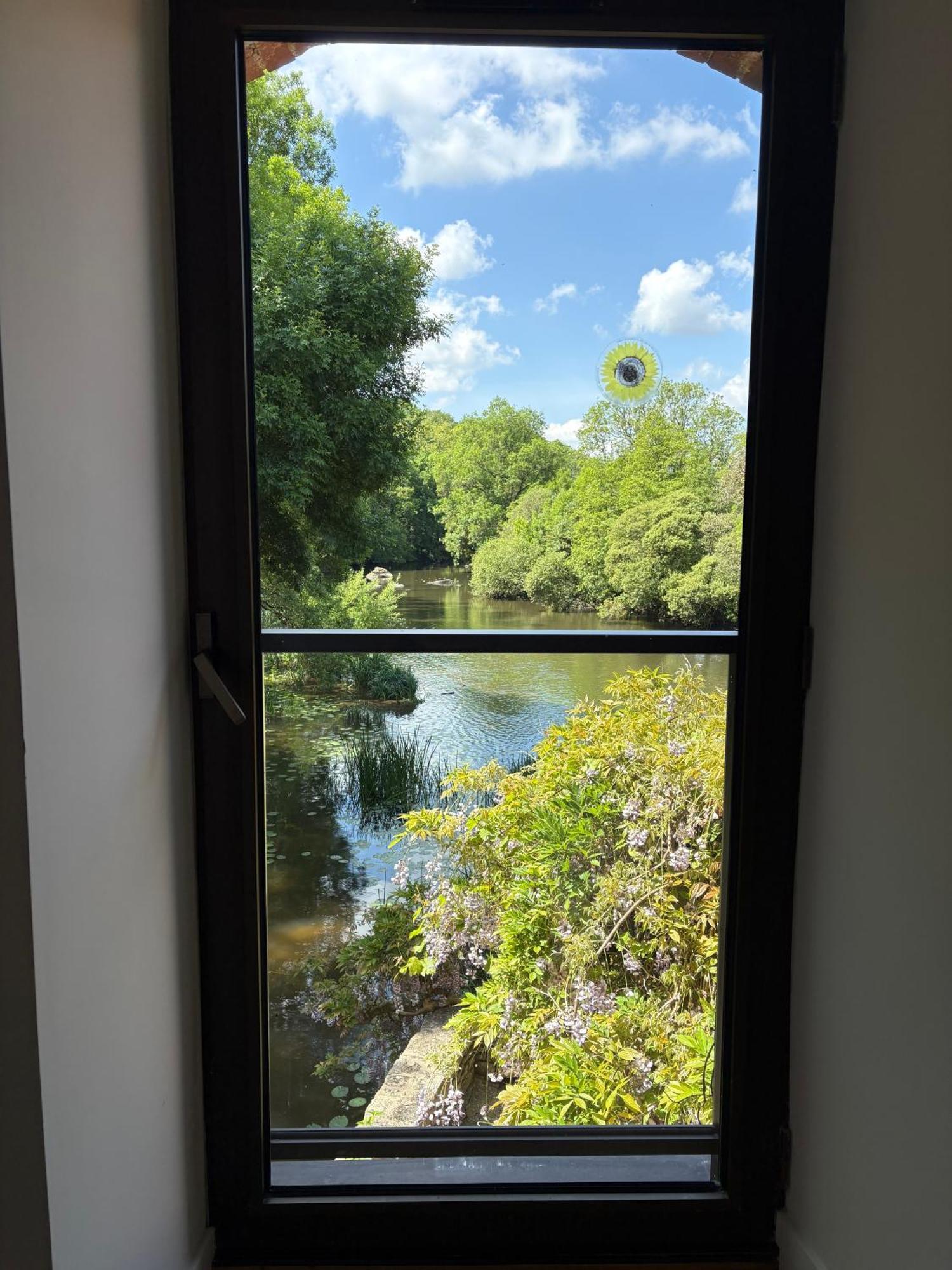 Le Moulin Du Guy, Proche Du Puy Dufou Bed & Breakfast Chanverrie Dış mekan fotoğraf